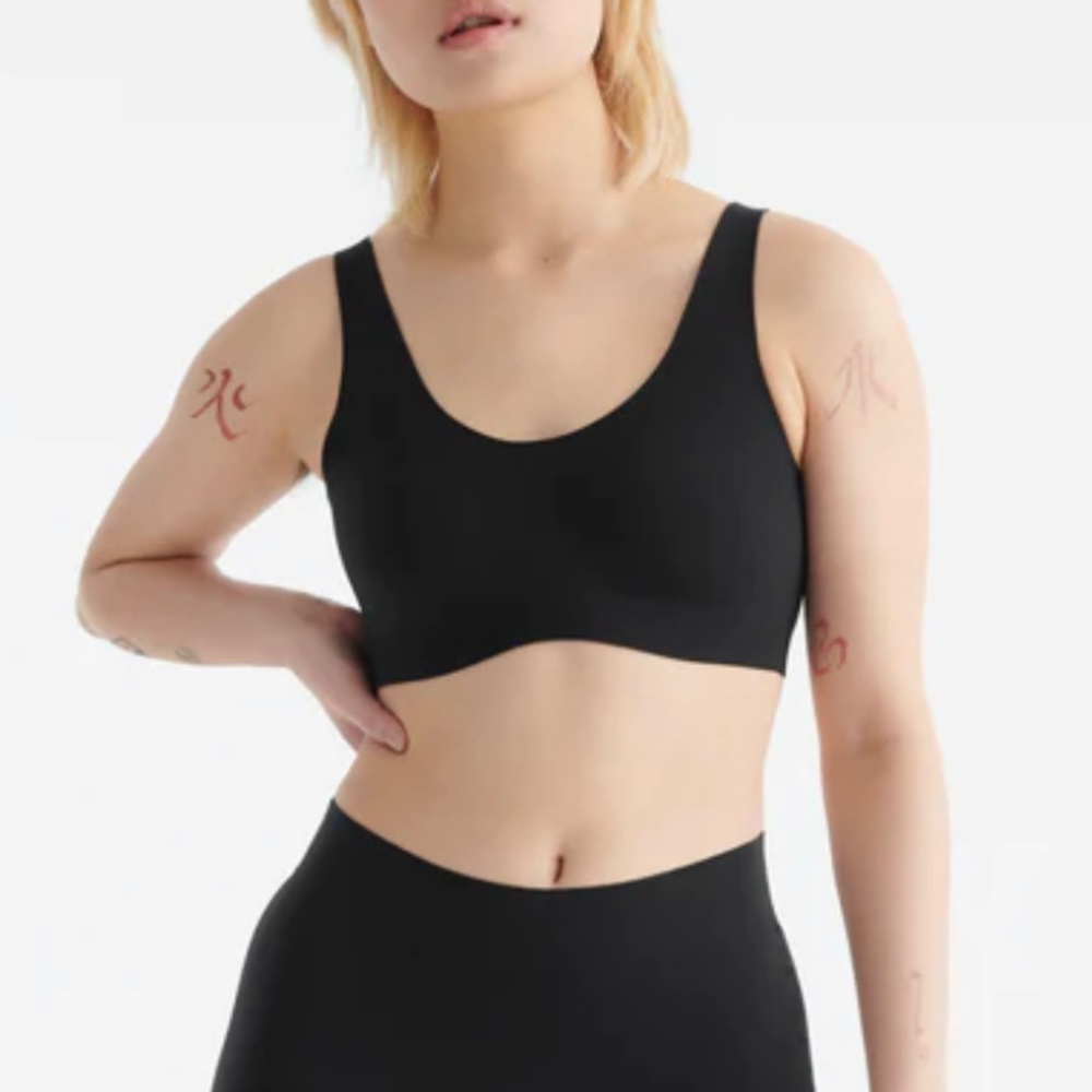 2 for $30 / KNIX Black LuxeLift Pullover Bra (M)